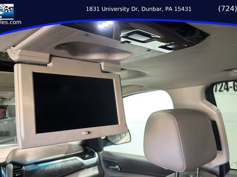 Used 2018 Chevrolet Suburban LT w/ LT Signature Package AWD/4WD image 27