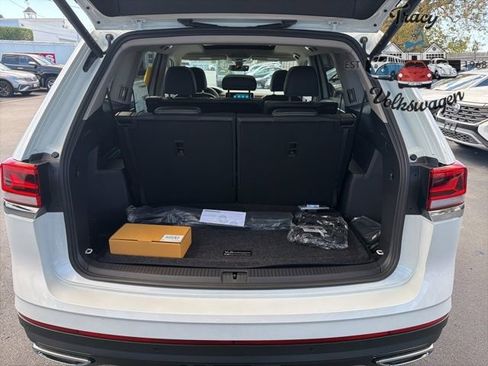 New 2026 Volkswagen Atlas SE image 24