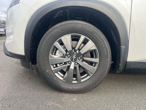 New 2025 Nissan Pathfinder SV image 46
