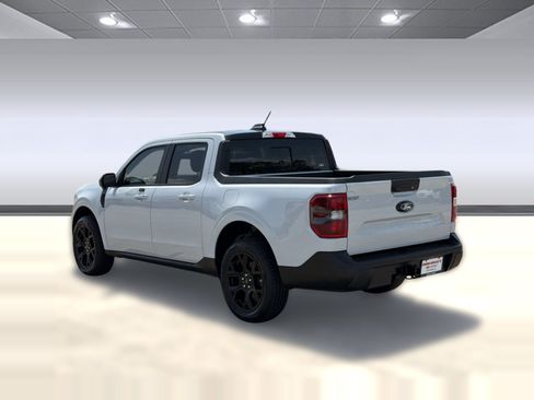 Used 2025 Ford Maverick Lariat w/ Black Appearance Package AWD/4WD image 3