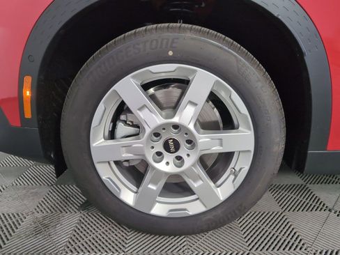 Certified 2025 MINI Cooper Countryman SE AWD/4WD image 9