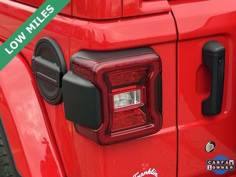 Certified 2020 Jeep Wrangler Unlimited Sahara w/ LED Lighting Group image 10