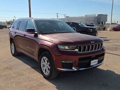 Used 2023 Jeep Grand Cherokee L Limited RWD image 2