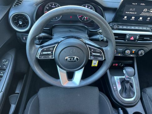 Used 2021 Kia Forte LXS FWD image 16
