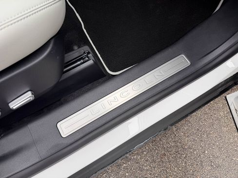 New 2026 Lincoln Nautilus Premier w/ Jet Appearance Package image 27