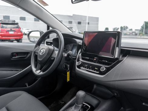 Used 2024 Toyota Corolla LE FWD image 11