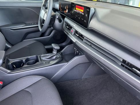 New 2026 Kia K4 LXS image 15