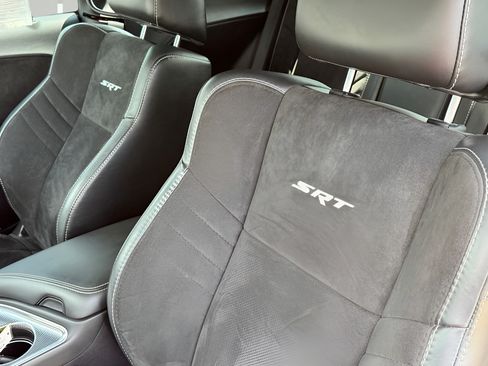 Used 2016 Dodge Challenger SRT Hellcat RWD image 15