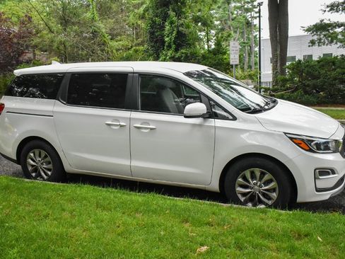 Used 2020 Kia Sedona LX FWD image 10