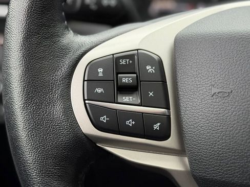 Used 2021 Ford Explorer Limited w/ Equipment Group 301A image 10