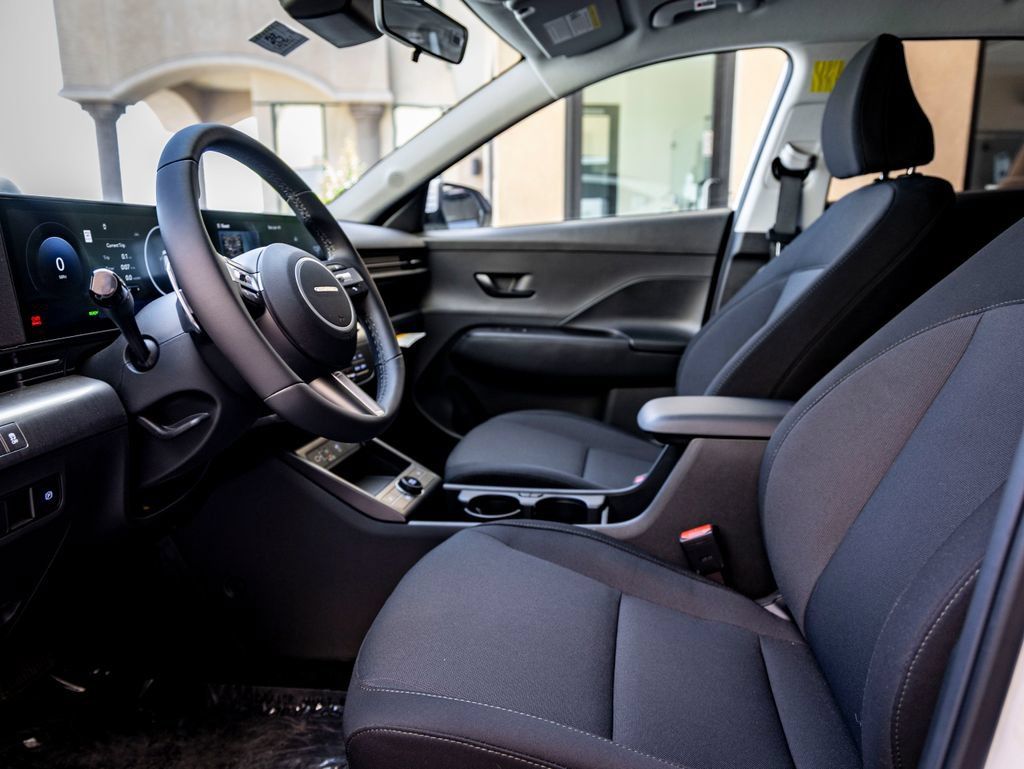 New 2025 Hyundai Kona SEL FWD image 16