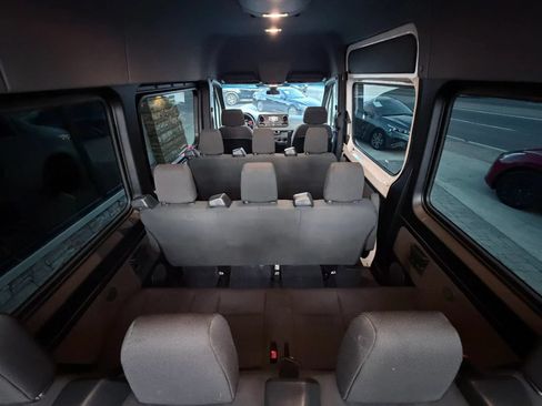 Used 2024 Mercedes-Benz Sprinter 2500 image 21