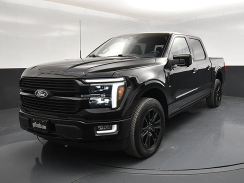 Used 2025 Ford F150 Platinum w/ FX4 Off-Road Package AWD/4WD image 2