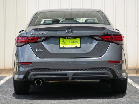 Used 2023 Nissan Sentra SR w/ SR Premium Package FWD image 10