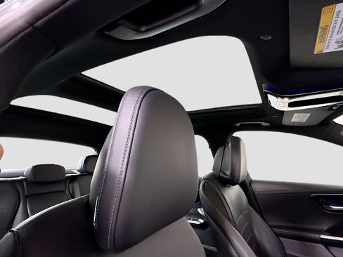 Certified 2024 Mercedes-Benz C 300 4MATIC Sedan image 18