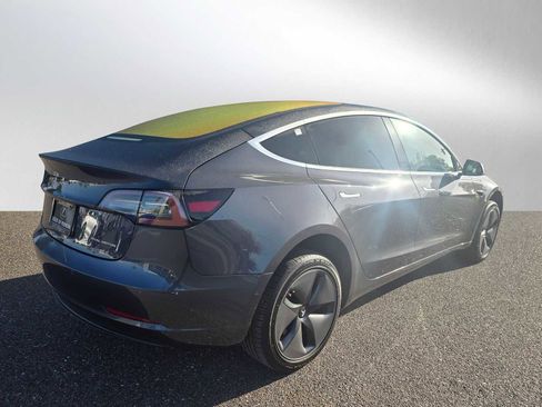 Used 2018 Tesla Model 3 Long Range image 3