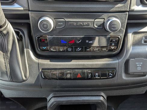 New 2026 RAM ProMaster 2500 w/ Quick Order Package 22G SLT image 20