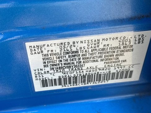Used 2024 Nissan Sentra SV w/ SV Premium Package FWD image 32