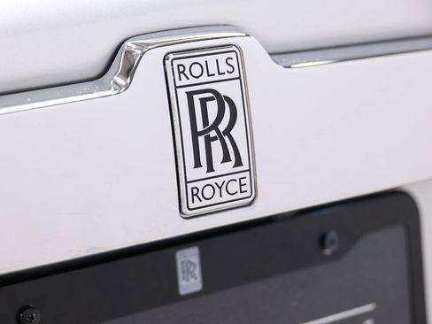 Used 2017 Rolls-Royce Ghost RWD image 81