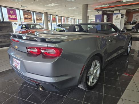 Used 2023 Chevrolet Camaro LT RWD image 5