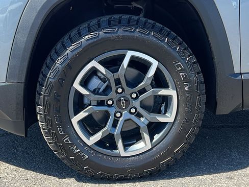 New 2026 Chevrolet Equinox ACTIV AWD/4WD image 10