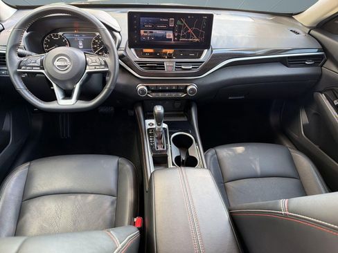 Used 2024 Nissan Altima 2.5 SR w/ SR Premium Package image 16