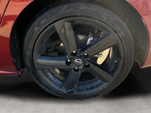 Certified 2024 Nissan Sentra SR image 18