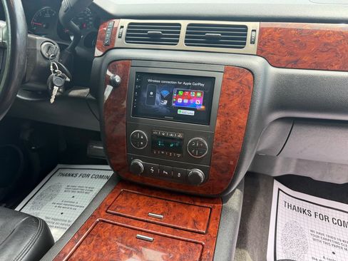 Used 2013 Chevrolet Avalanche LTZ AWD/4WD image 69
