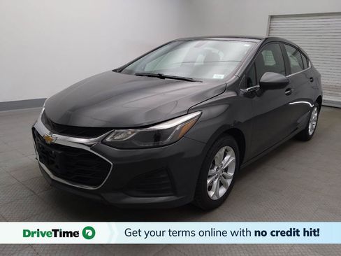 Used 2019 Chevrolet Cruze LT w/ Convenience Package FWD image 1