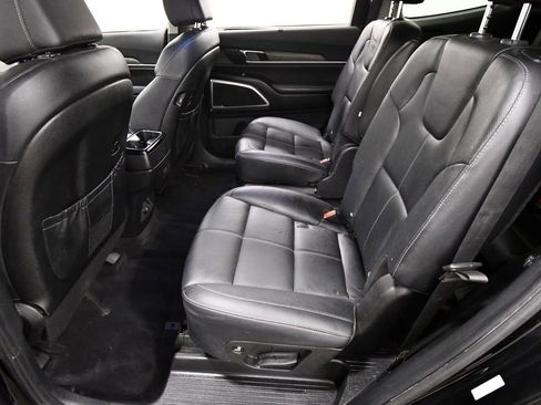 Used 2022 Kia Telluride EX w/ EX Premium Package image 15