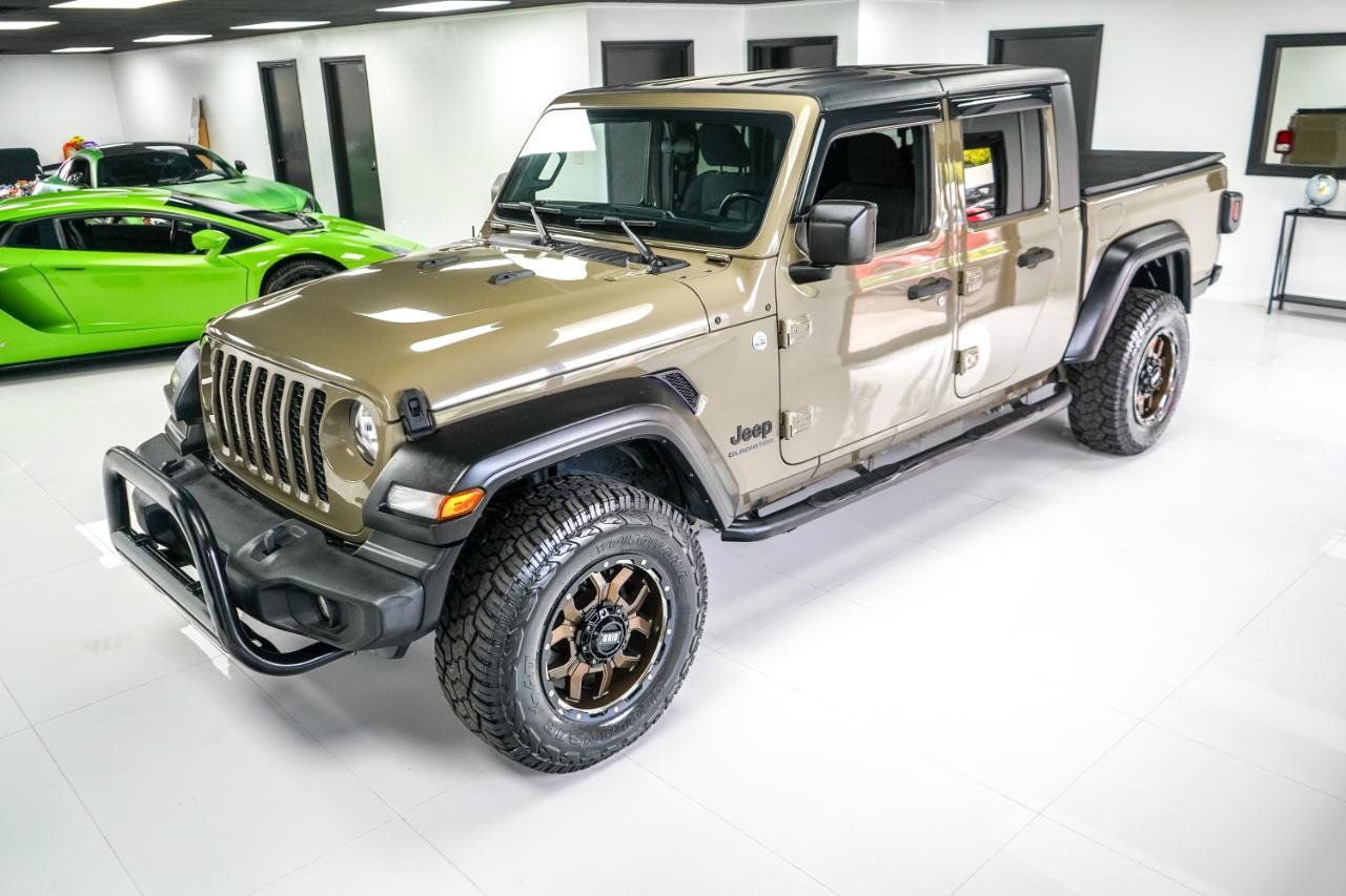 Used 2020 Jeep Gladiator Sport w/ Quick Order Package 24S AWD/4WD image 2