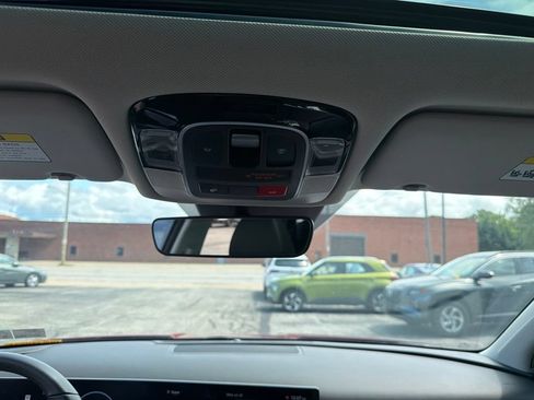 Certified 2025 Hyundai Tucson SEL AWD/4WD image 22