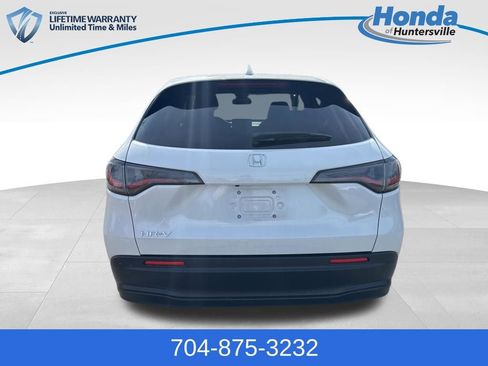 Certified 2026 Honda HR-V LX image 7