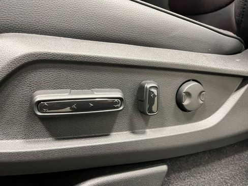 New 2025 Honda Pilot Black Edition image 13