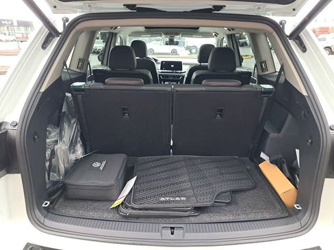 New 2026 Volkswagen Atlas Peak Edition AWD/4WD image 20