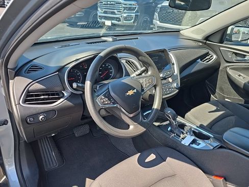 Used 2024 Chevrolet Malibu LT FWD image 12