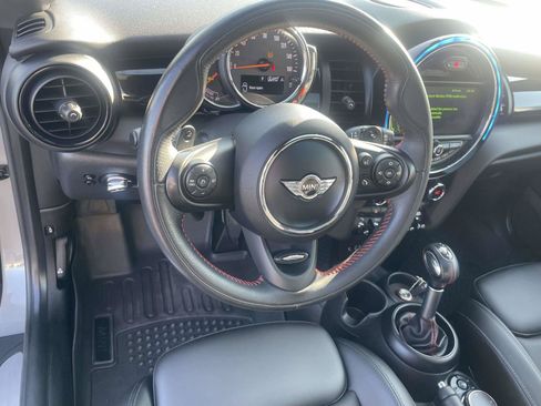 Used 2018 MINI Cooper S FWD image 12