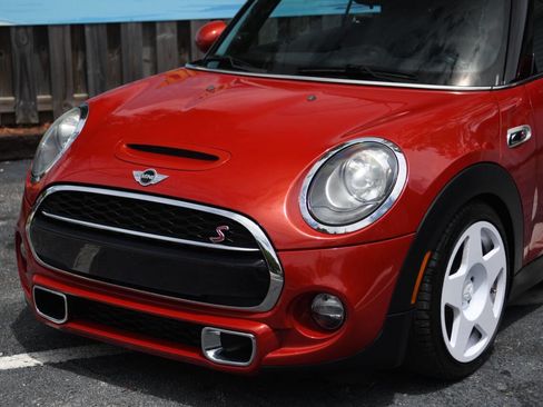 Used 2016 MINI Cooper S image 5