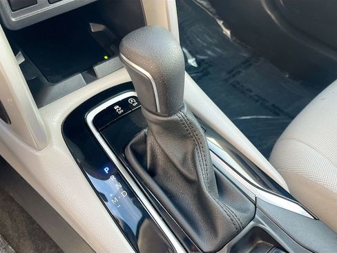 Used 2024 Toyota Corolla Cross LE w/ Black Badges Package (TMS) image 17