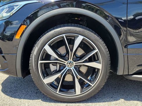 Used 2024 Volkswagen Tiguan SEL R-Line AWD/4WD image 6