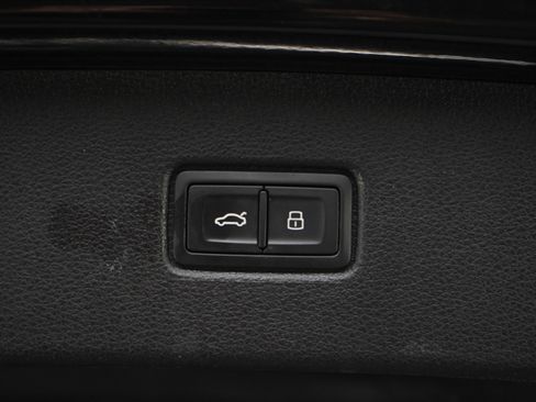 Used 2025 Audi Q7 2.0T Premium Plus AWD/4WD image 18