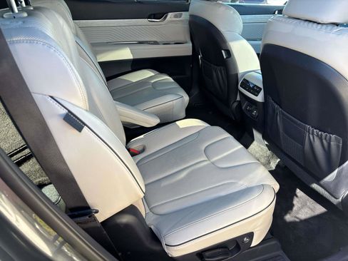 Certified 2023 Hyundai Palisade Calligraphy w/ Cargo Package image 14