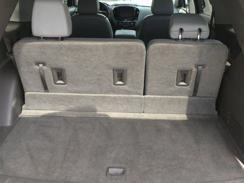 Used 2018 Chevrolet Traverse LT AWD/4WD image 4