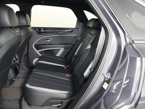 New 2026 Bentley Bentayga Speed AWD/4WD image 26