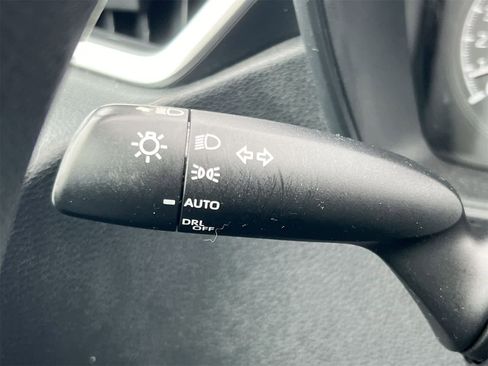 Used 2020 Toyota Corolla LE image 26