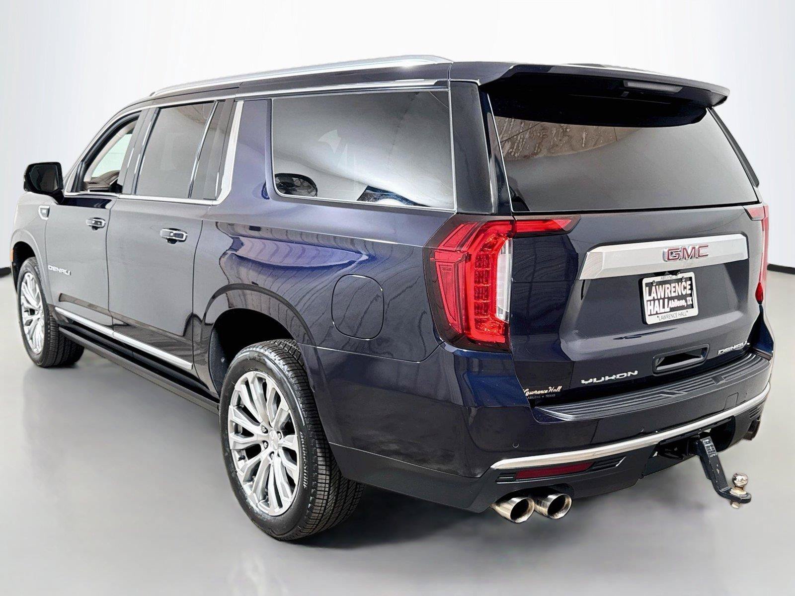Certified 2022 GMC Yukon XL Denali AWD/4WD image 6