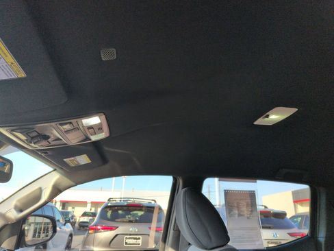 Used 2021 Toyota Tacoma TRD Off-Road image 21