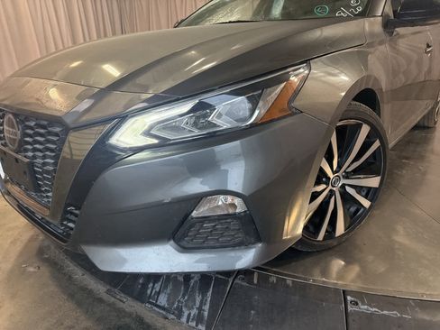 Used 2022 Nissan Altima 2.5 SR image 13