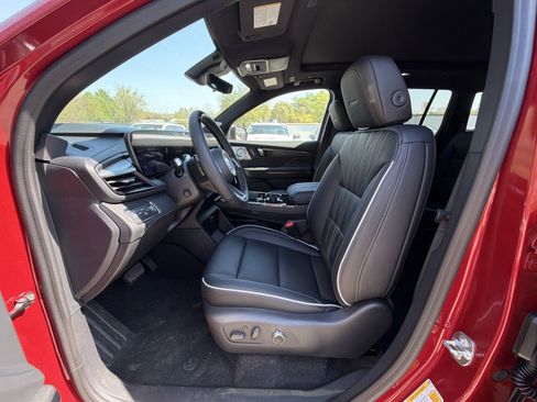 New 2026 Buick Enclave Avenir w/ Super Cruise Package image 13