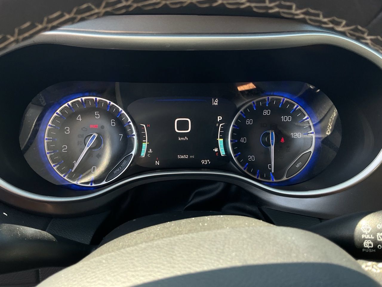 Used 2024 Chrysler Pacifica Touring-L FWD image 41